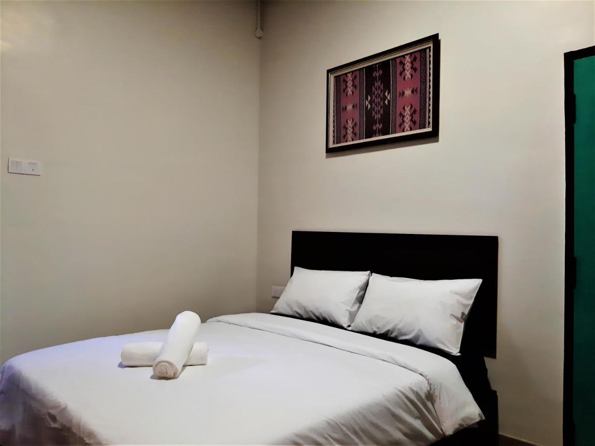 Blue Eyes Hotel Kepala Batas  Extérieur photo